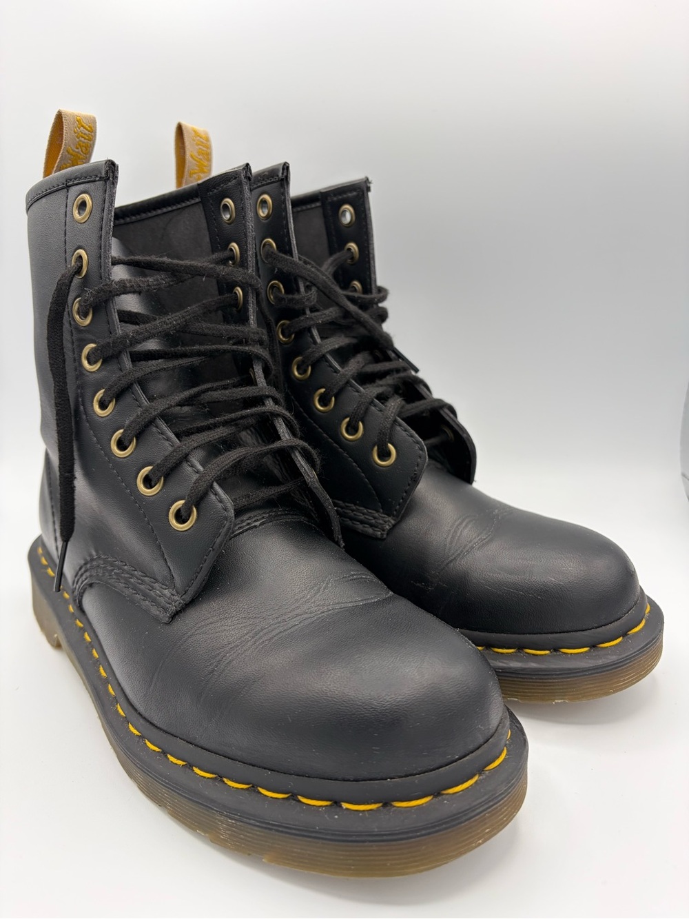 Dr. Martens Sz 7 / UK 5 / EU 38 Dr. Marten's Boots Vegan Black Classic Punk